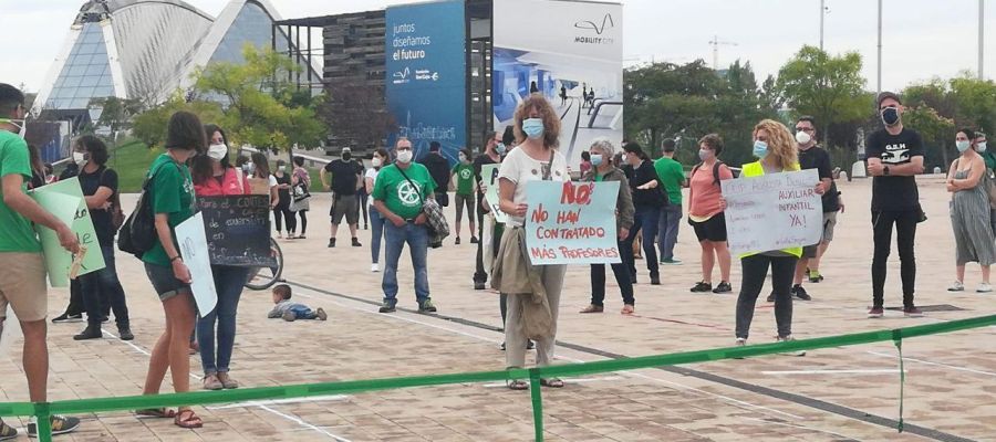 La Junta cifra en un 4,5% el seguimiento de la huelga que exige una "educación segura"