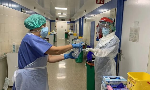 Andalucía está a una cuarta parte del tope máximo de hospitalizaciones