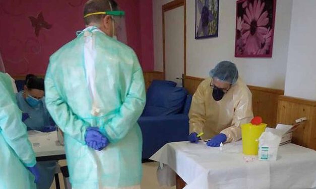 La Junta confirma 46 positivos en total en dos residencias de Afanas El Puerto y Bahía