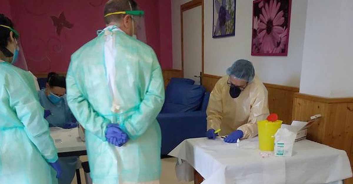 La Junta confirma 46 positivos en total en dos residencias de Afanas El Puerto y Bahía