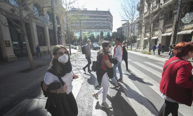 Andalucía suma 977 nuevos casos de Covid-19 en 24 horas
