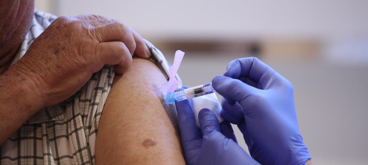 Sanidad asegura que la vacuna de la gripe evitará ingresos y fallecimientos