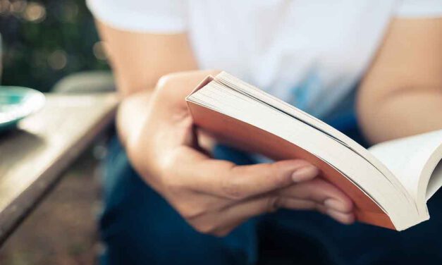 'Biblioteca Viviente', lugar donde las personas se convierten en libros humanos