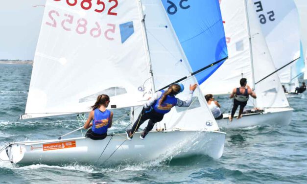 Neus Ballester y Andrea Perelló salvan los muebles y llegan líderes a la última jornada del Campeonato de España de 420