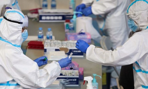 Andalucía suma 1.303 casos por PCR, mayor aumento desde el sábado