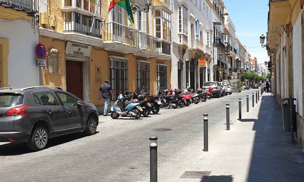 Condenado un funcionario de Hacienda por estafar 13.000 euros a varios contribuyentes