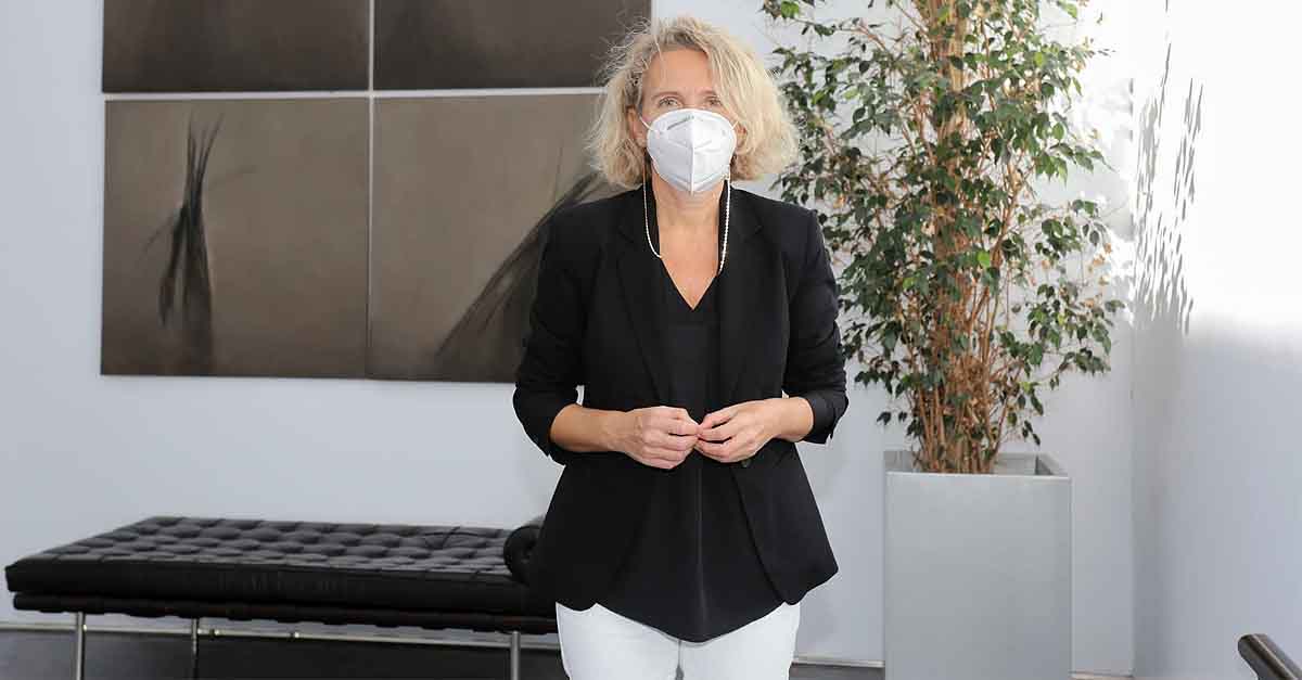 La sala de la Juventud acoge una exposición en la que los jóvenes podrán crear su propia obra de arte