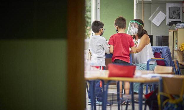 El número de menores de 14 años con covid crece un 211% en un mes en Andalucía