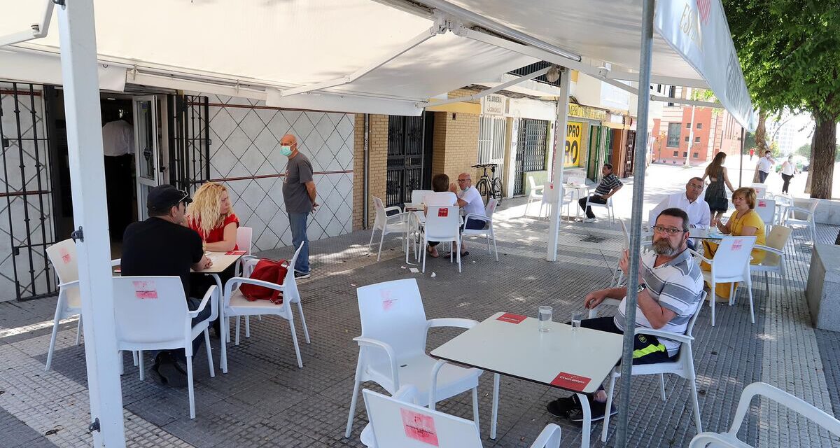 Huelva decreta en bares el 100% del aforo en terrazas y el 50% en interior