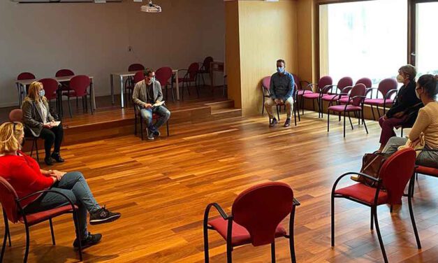 Padres y madres de la Guardería Municipal piden su continuidad