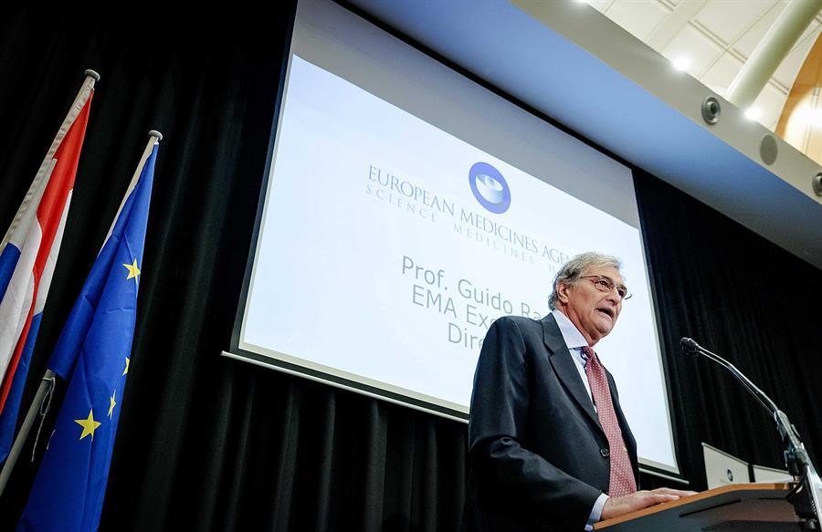 Las primeras vacunas llegarán en primavera, según la Agencia de Medicamentos