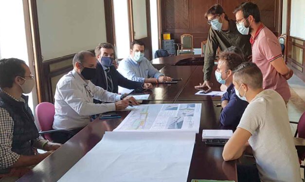 Gobierno local y oposición analizan conjuntamente los próximo pliegos municipales