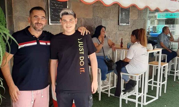 El campeón de España de Tenis de Mesa sorprende a un joven palista de El Puerto