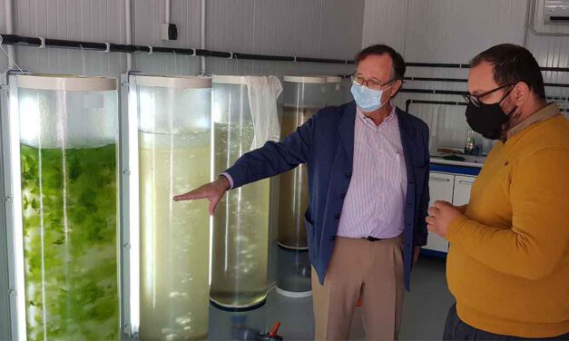 Javier Bello visita las instalaciones de CTAQUA en El Puerto