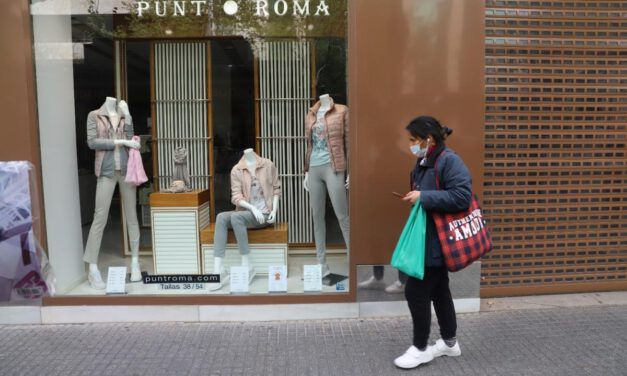 Comerciantes piden a la Junta retrasar la hora de cierre del pequeño comercio