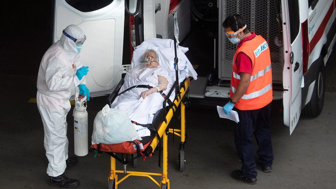 Los médicos avisan: los hospitales están al borde del "colapso"