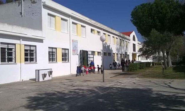 El PSOE reclama que se cubran las plazas de los porteros mantenedores