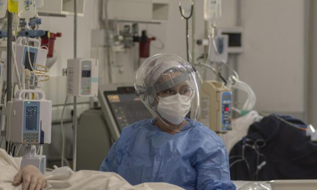 Andalucía suma mil positivos menos que el lunes pasado, un total de 3.329 casos