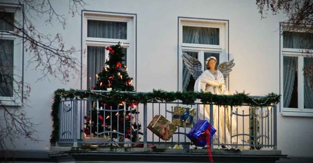 La AAVV de Barrio Alto prepara su campaña 'Alegremos las casas por Navidad'