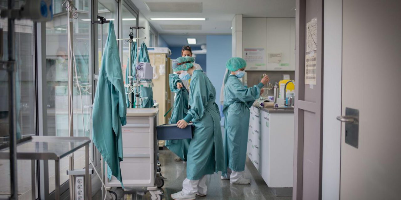 La provincia de Cádiz sumó 5.365 nuevos casos en dos semanas