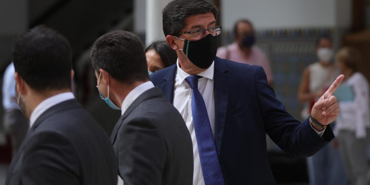 Horarios comerciales más flexibles y mayor movilidad para Navidad