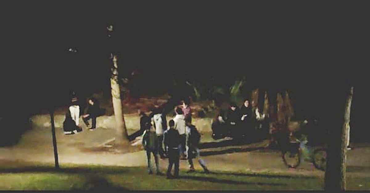 Denuncian botellones y carreras de motos en Costa Oeste