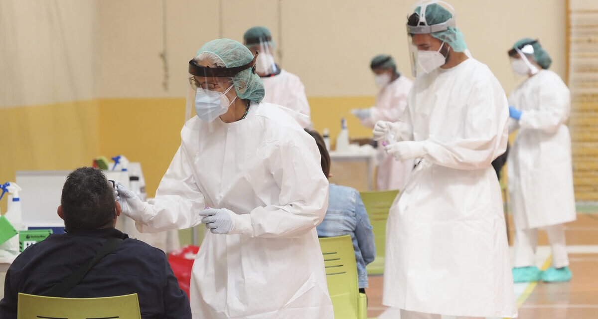 Andalucía registra 1.455 nuevos casos de covid y 37 fallecidos más