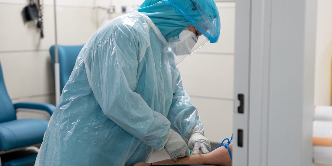 Andalucía: Bajan los fallecidos por covid pero aumentan los positivos