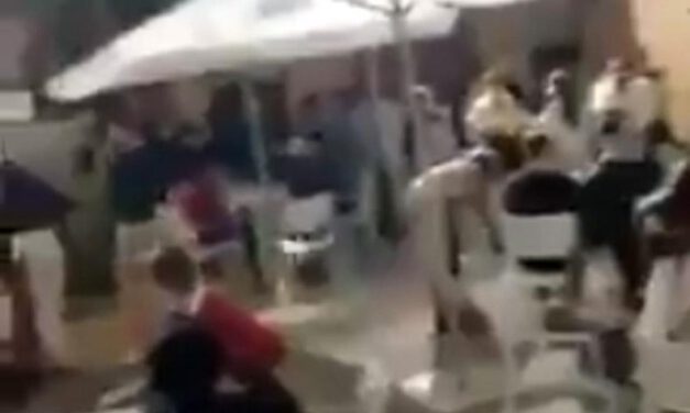 Polémica noche de Halloween en Écija por aglomeraciones y falta de mascarillas