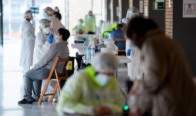 11 muertos y 660 nuevos contagios en la provincia de Cádiz