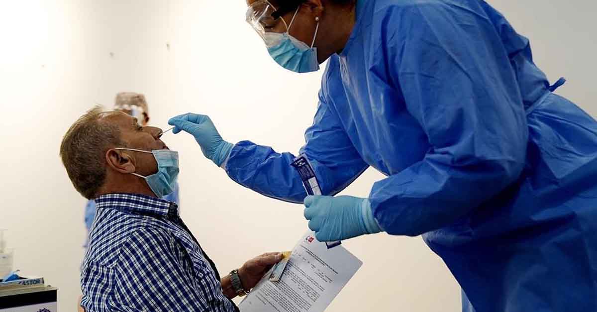 El Hospital de El Puerto amplia el horario de laboratorio para hacer test de antígenos