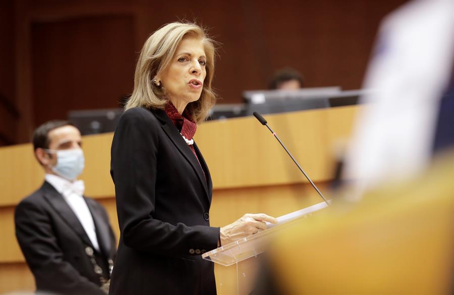 La UE advierte del peligro de relajar las restricciones para las fiestas navideñas