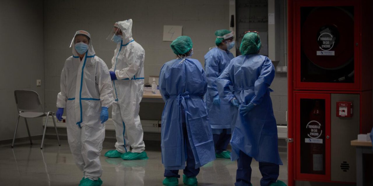 Estudian otros siete posibles casos de la cepa británica y mantienen cinco confirmados