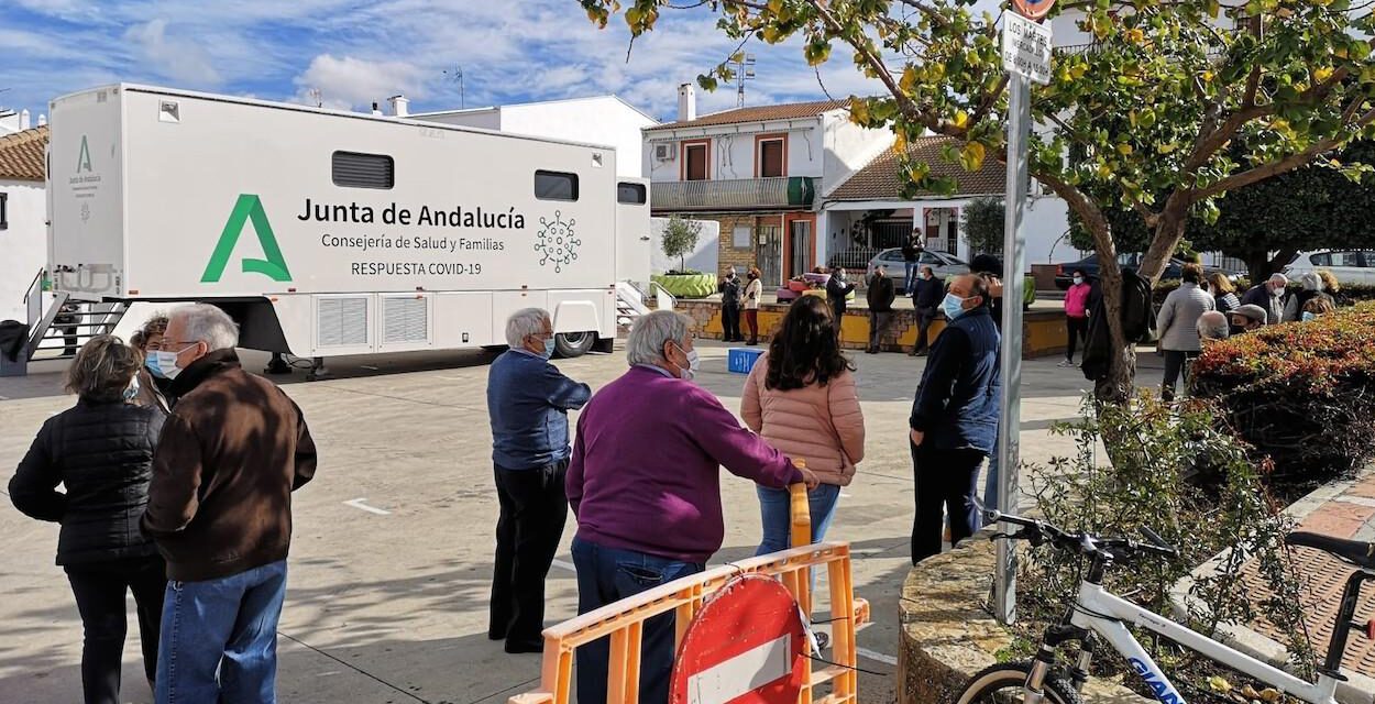Andalucía registra 547 casos Covid y sube un punto su tasa de incidencia hasta 138,7
