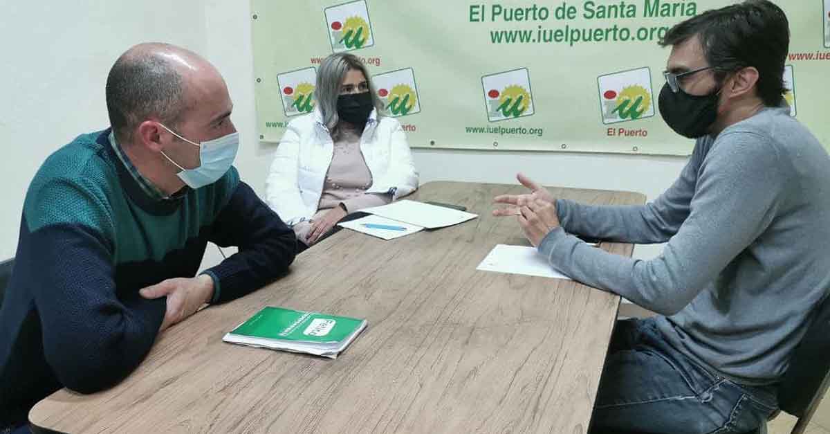 IU muestra su apoyo a la plantilla de DIA en El Puerto
