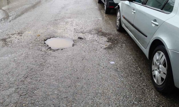 El PSOE de El Puerto reclama actuaciones urgentes en el asfaltado para evitar accidentes