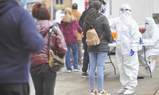 La Junta, preocupada por el frenazo de la caída de los contagios y por la cepa británica