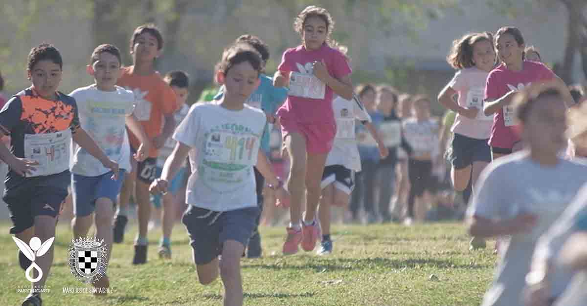 El CEIP Marqués de Santa Cruz organiza la VII Carrera de campo a través contra el cáncer infantil