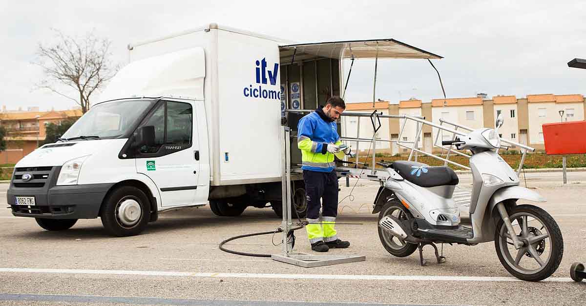 Nuevas fechas para la ITV móvil de los ciclomotores de El Puerto