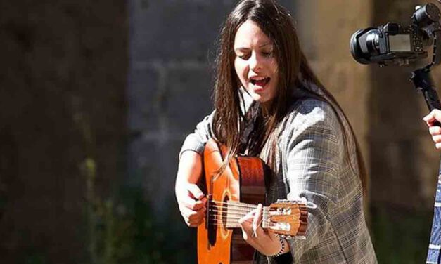 Maribel Albeli graba su último videoclip "Cuando más querías" en el Monasterio de la Victoria