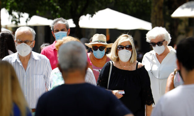 La incidencia andaluza sigue subiendo hasta 432 casos en un día con 8 muertes