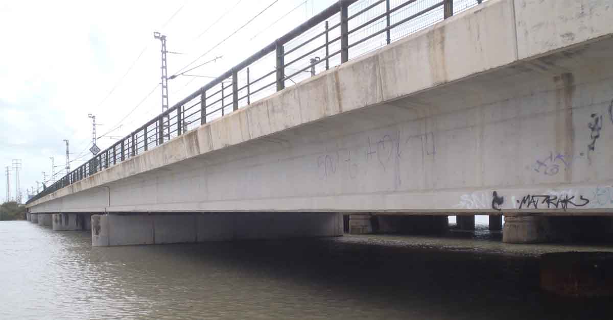 Apemsa inicia las obras de integración del abastecimiento de Valdelagrana en el casco urbano