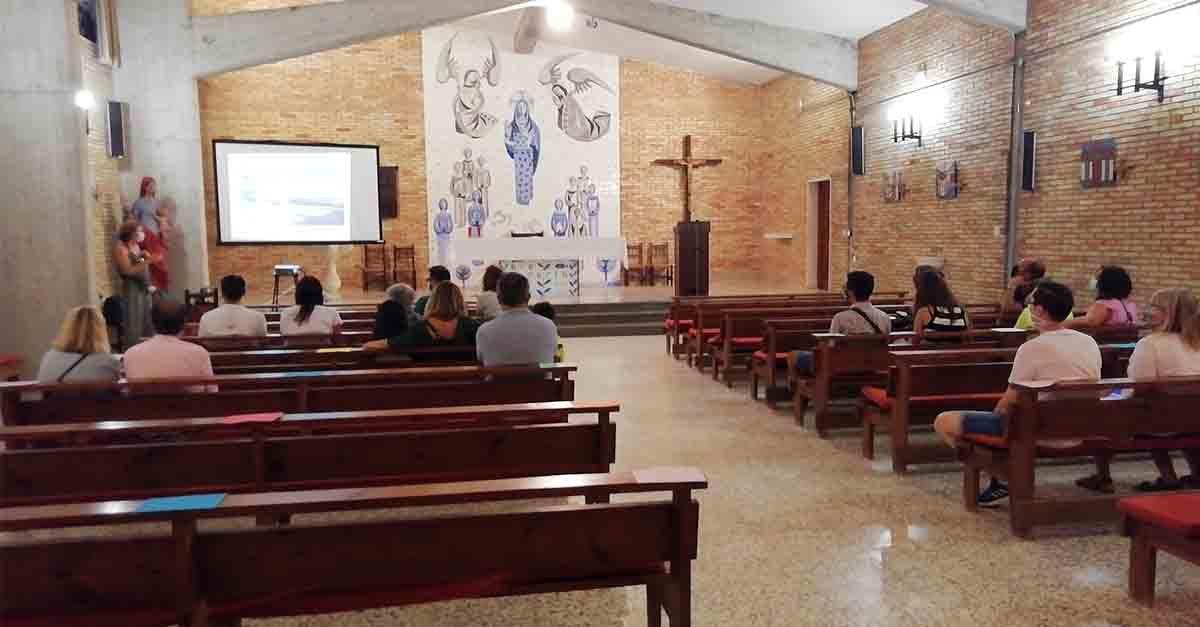 Un total de 80 personas disfrutan de las visitas guiadas al Poblado de Doña Blanca