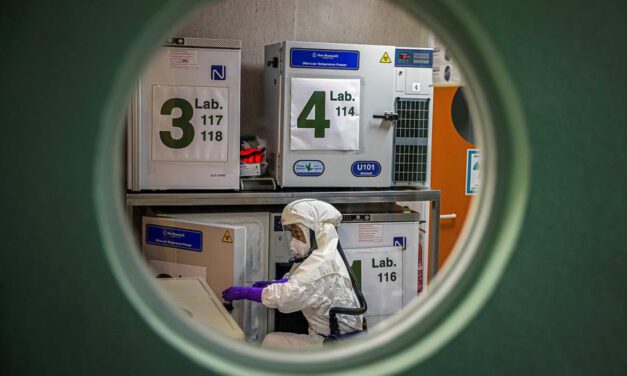 Los hospitalizados bajan a 343 y los ingresados en la UCI a 92