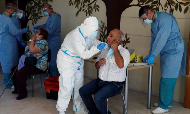 Baja en 53 los hospitalizados hasta 710 y los ingresados en UCI caen en cinco