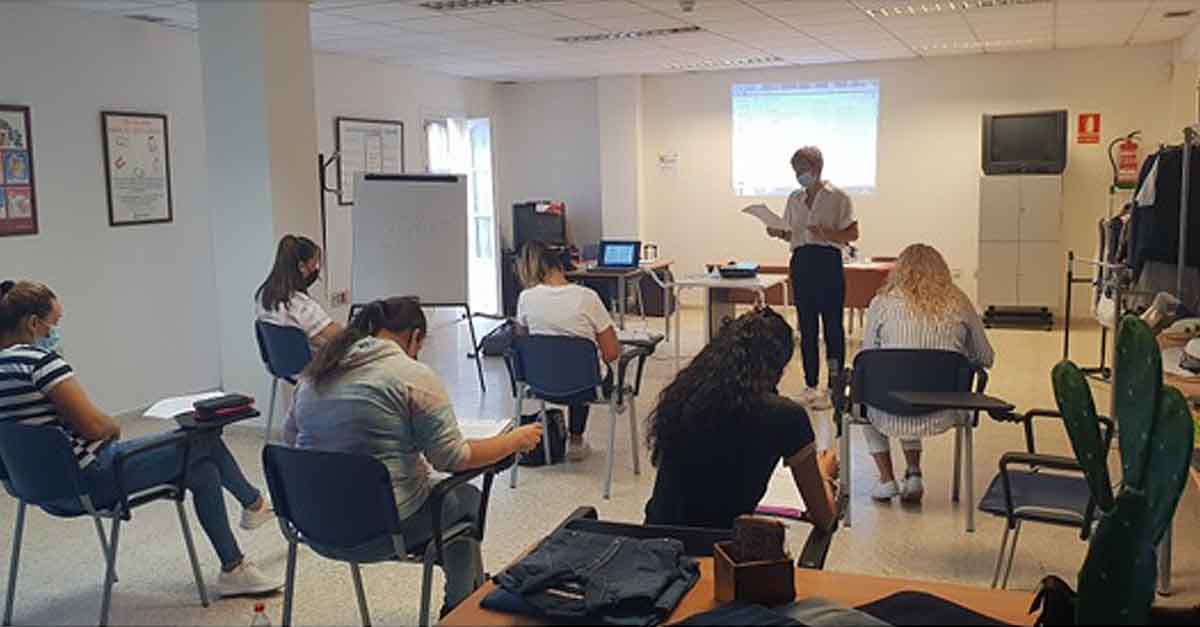 El Programa ERACIS continúa formando en diversas materias a personas desempleadas