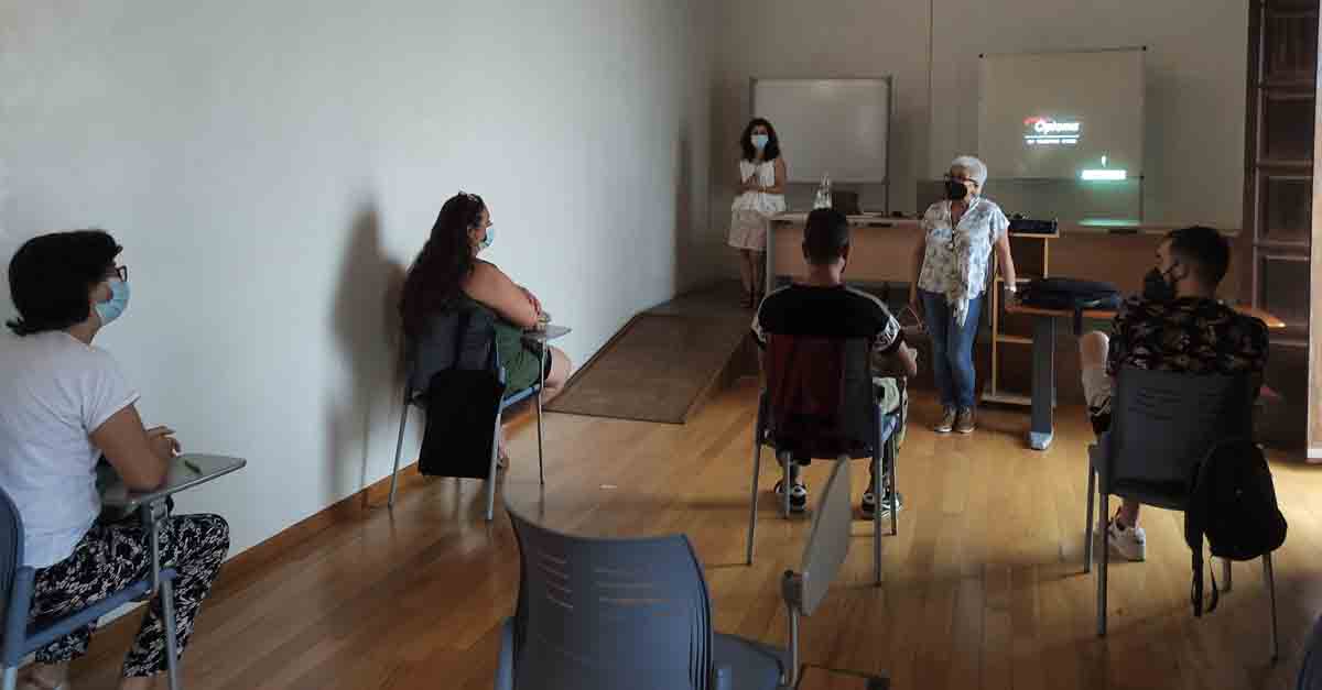 El Ayuntamiento pone en marcha una nueva edición de “Reanuda tus estudios”
