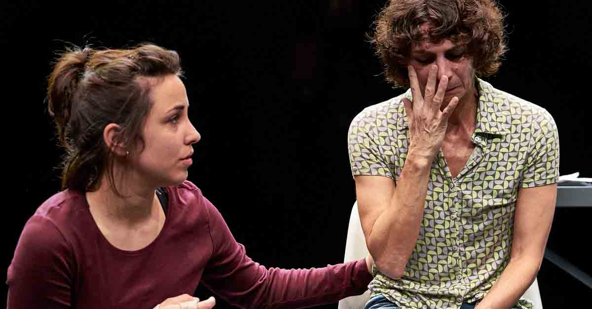 La obra teatral 'La Isla' y el guitarrista clásico Juan Antonio Núñez, este fin de semana en el Teatro