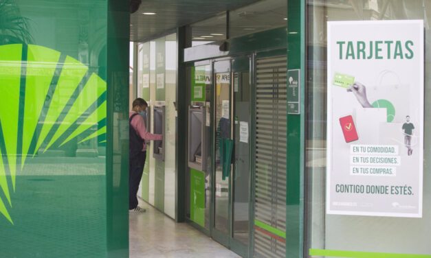 Unicaja Banco plantea reducir 354 empleos y el cierre de 36 oficinas