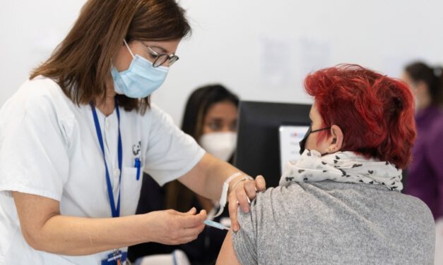 Casi el 85% de los andaluces tienen ya la pauta completa de la vacuna antiCovid